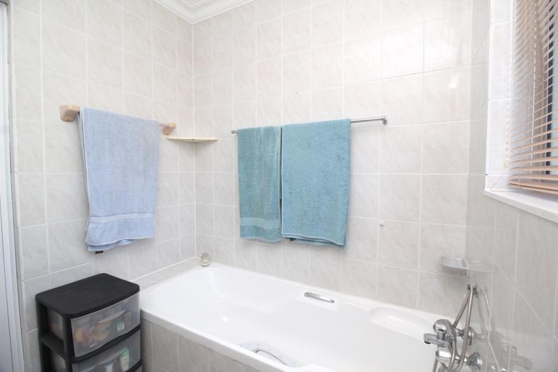 2 Bedroom Property for Sale in Fraaiuitsig Western Cape